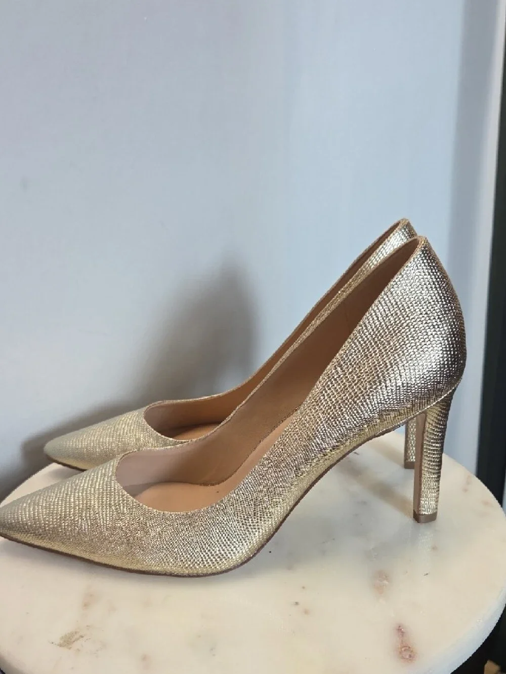 27 EDIT Metallic Leather Gold Pointed Toe Pumps Size 9.5